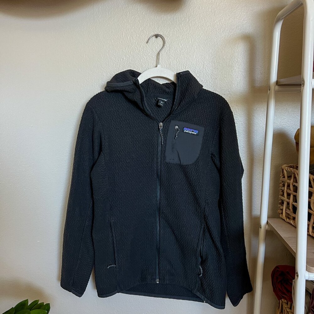 Patagonia Hooded R1 Jacket | Women's Small in Black
